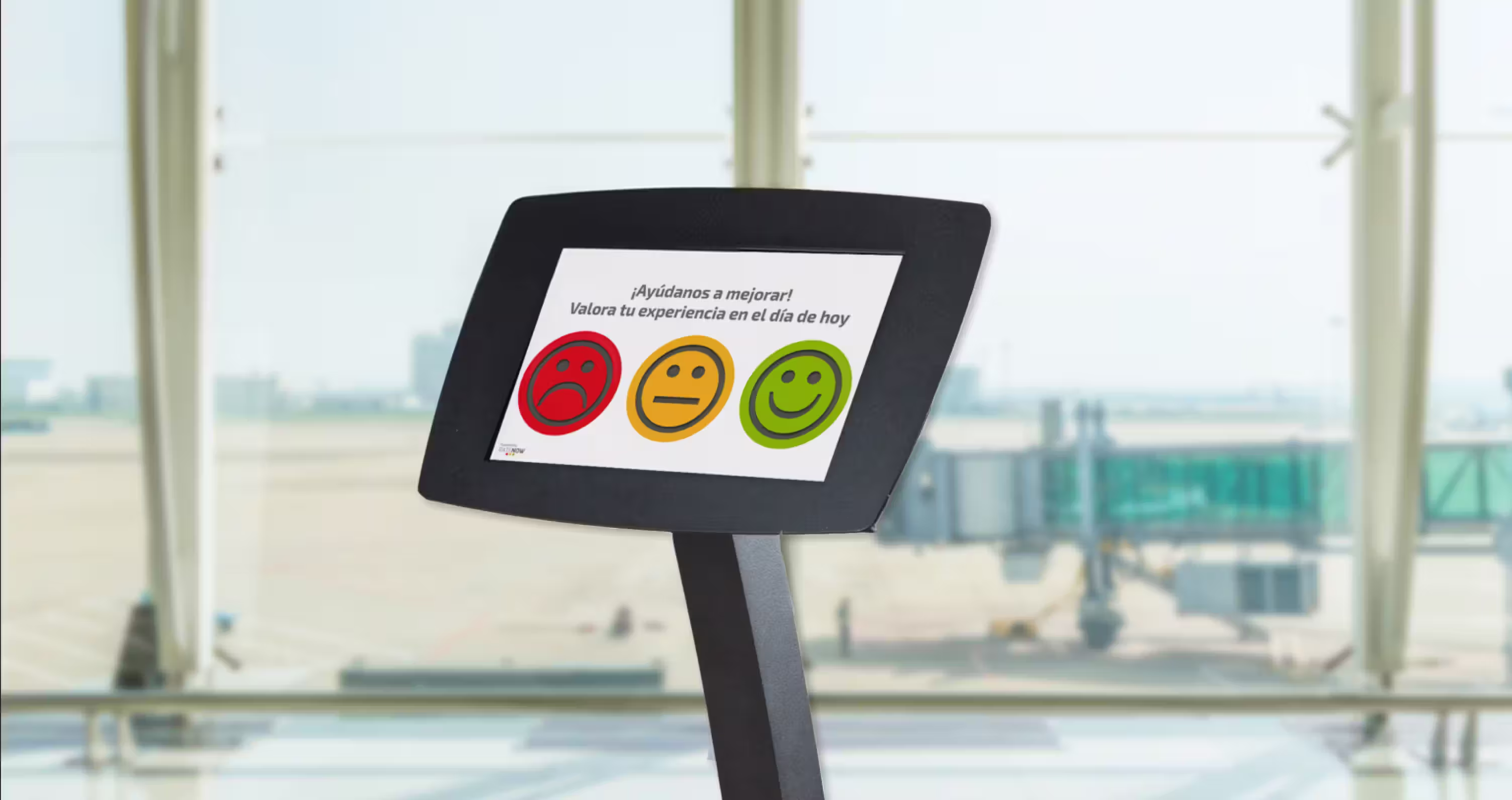 Smiley Feedback Tablet am Flughafen